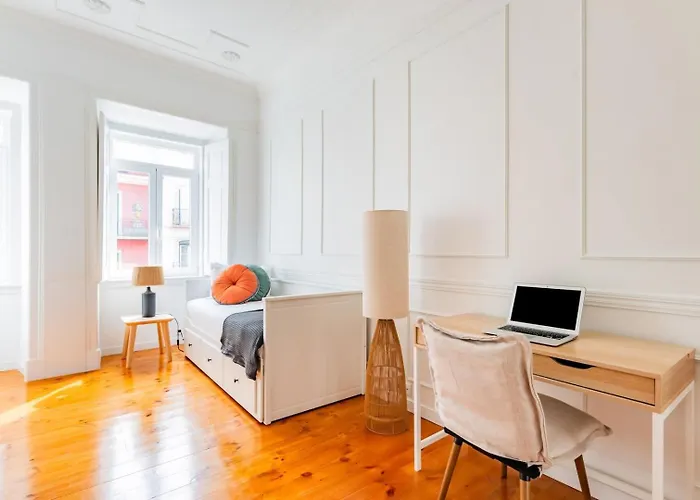 Graca's Urban Elegance * Lisboa