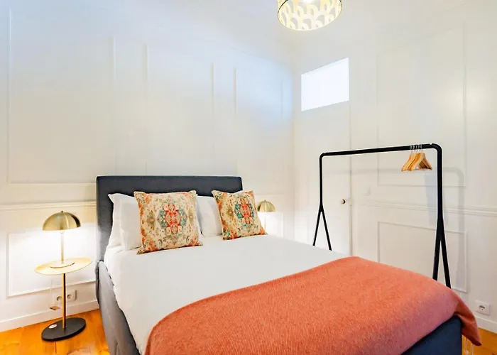 Graca's Urban Elegance